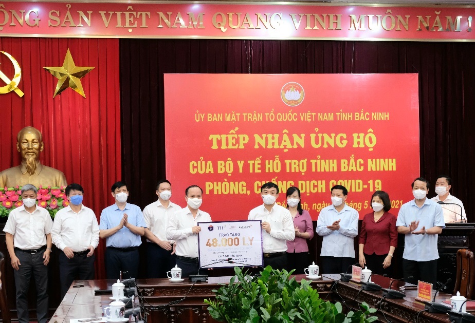 ''Chia lửa'' cùng ngành y tế chống dịch bệnh Covid 19